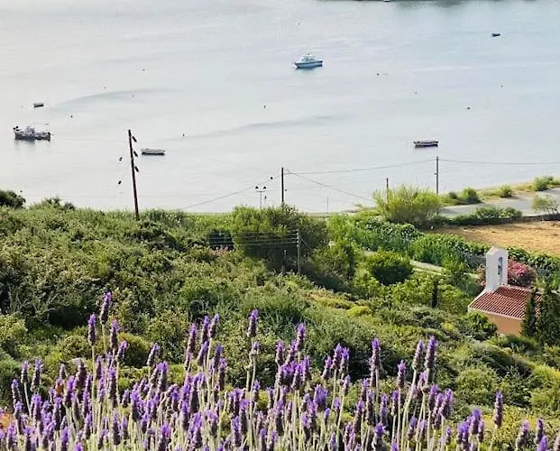 Faros Kea With Private Pool And Stunning Views Vourkárion