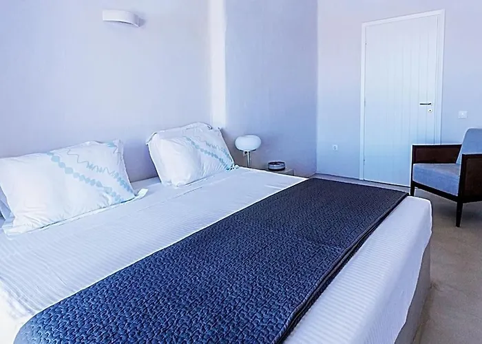 Villa Faros Kea With Private Pool And Stunning Views